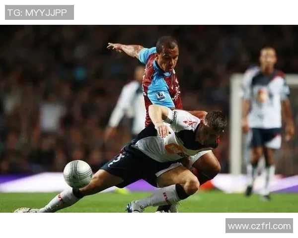 芬洛与布雷达激战正酣比分揭晓精彩瞬间回顾