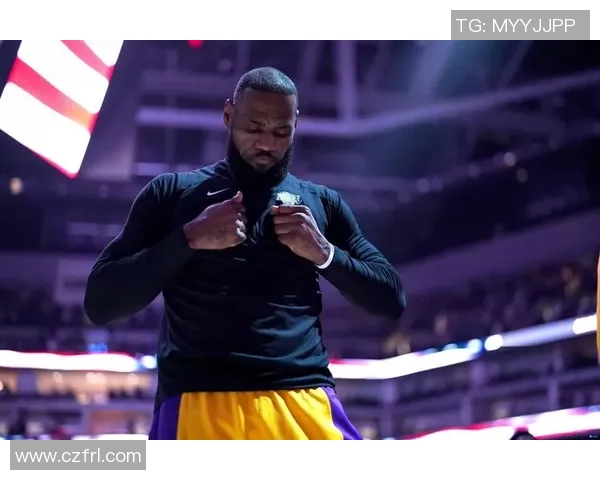 詹姆斯创历史新纪录首位达成四万分一万板一万助成就